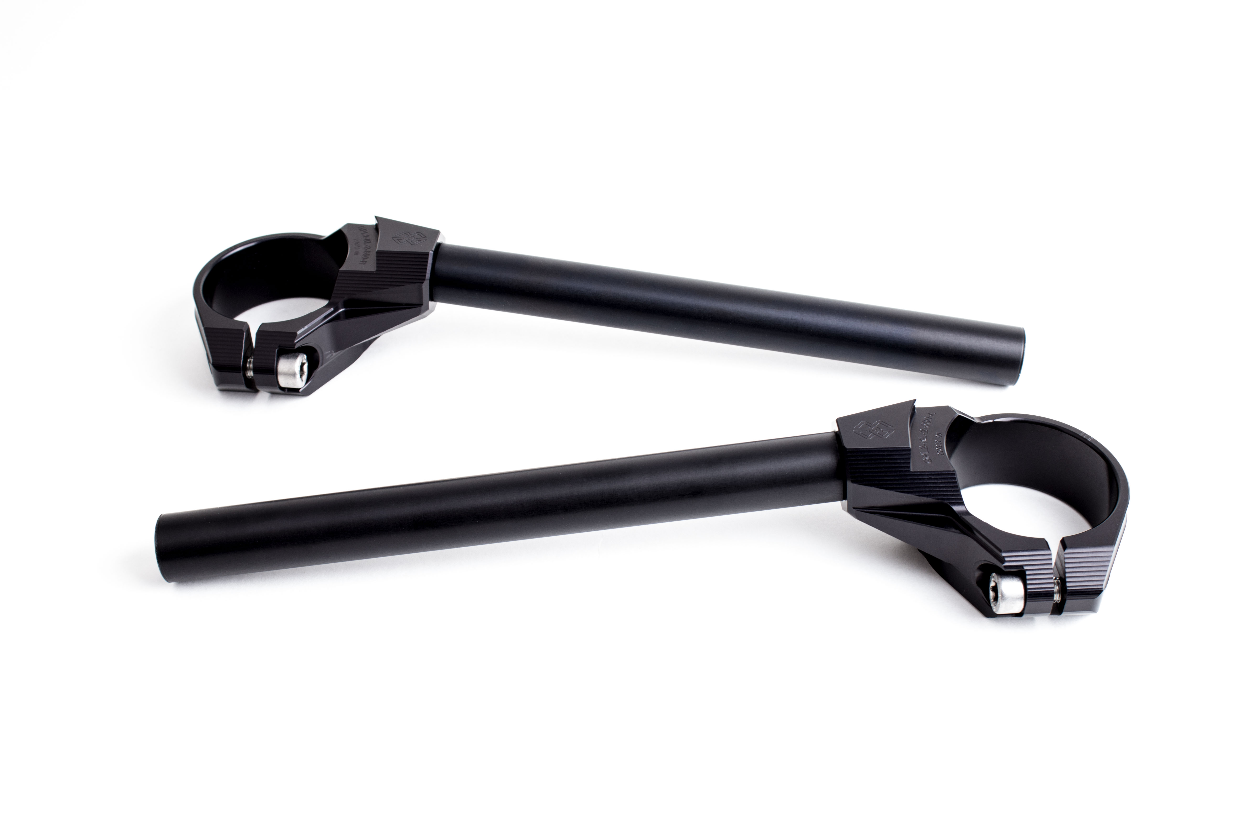 Gilles GP.Light 2 Clip-ons for the BMW S1000RR (2020+) Gilles GP.Light 2 Clip-ons for the BMW S1000RR (2020+)